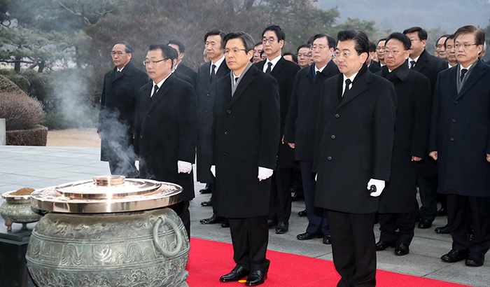 National_Cemetery_Acting President_01.jpg